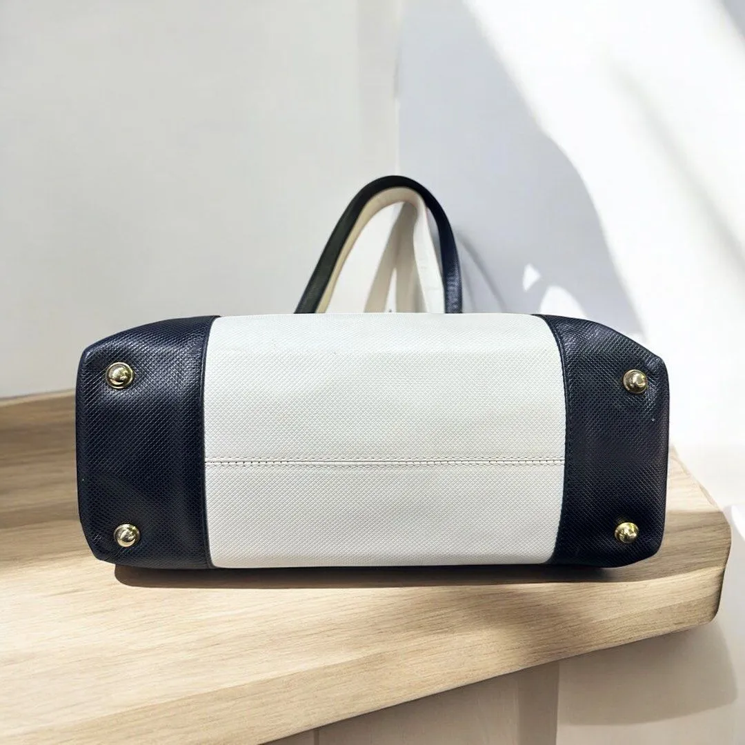 Bottega Tote Bag (H22 x L32 x W12cm)
