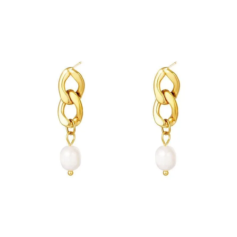 Elegant Silver Pearl Earrings: Timeless Luxury & Sophistication