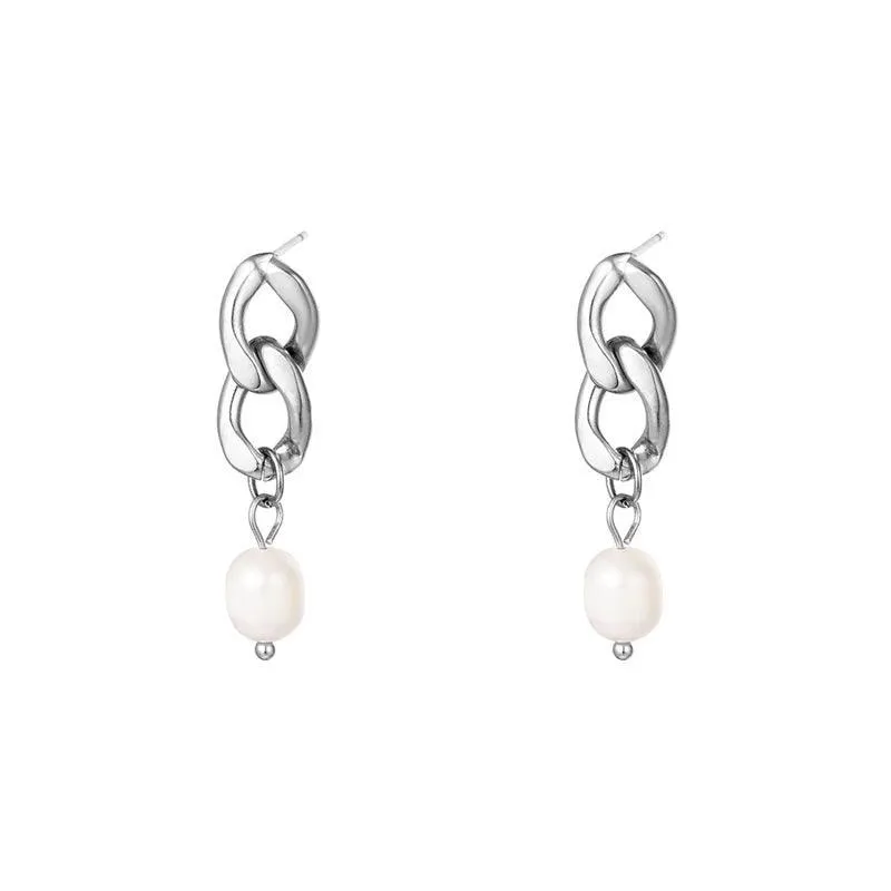 Elegant Silver Pearl Earrings: Timeless Luxury & Sophistication