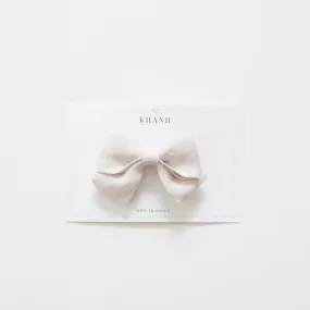 Perfectly pale | Medium Sailor Bow