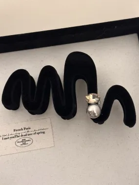 Strong Hold Large Pearl Claw Clips
